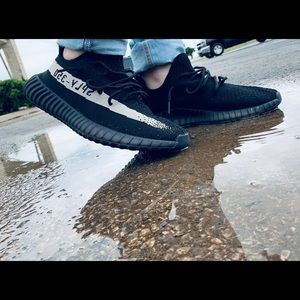 Yeezy 350 V2 Core White